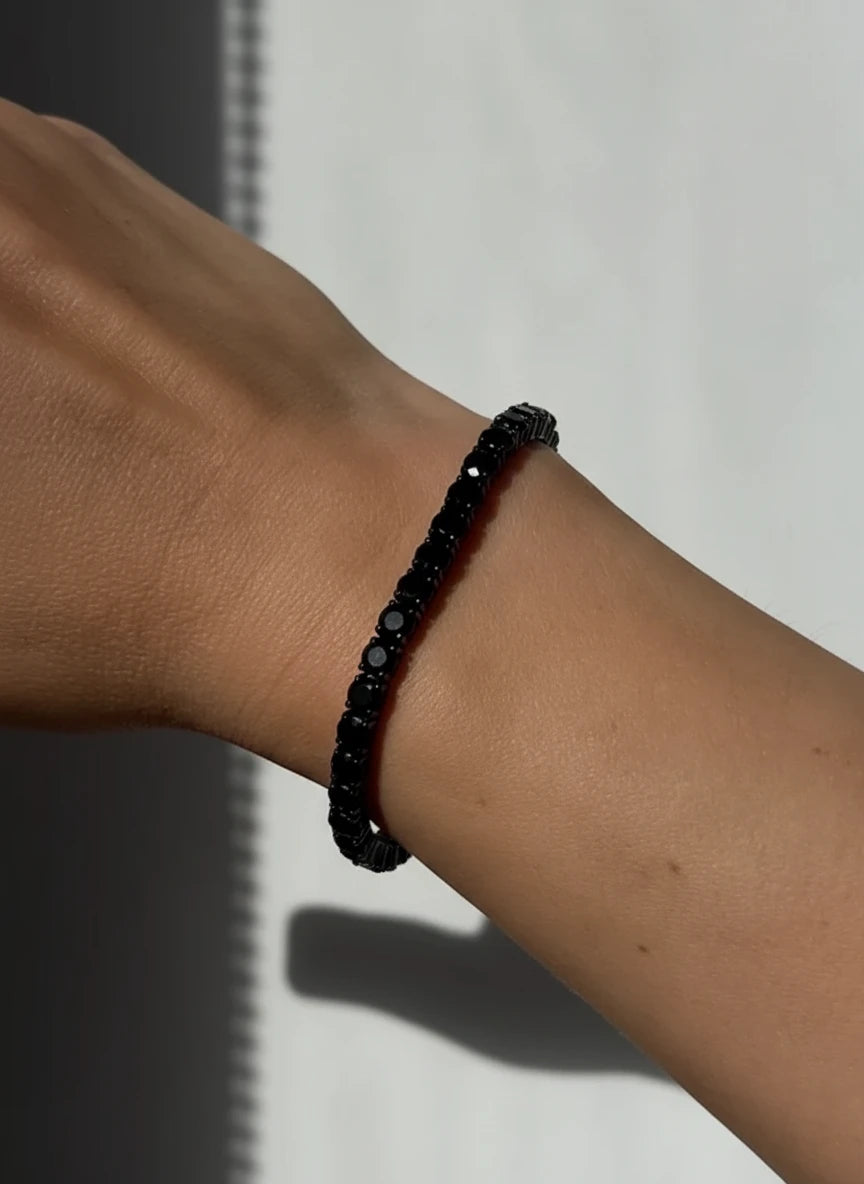 Vestra™ Fekete Tennis Karkötő